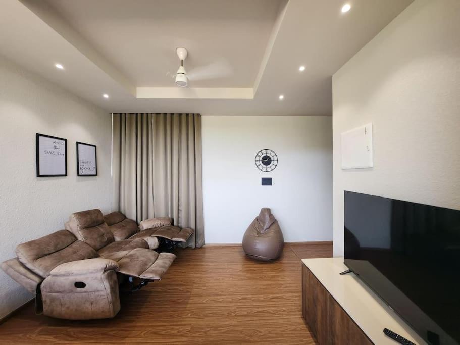 Gulzar 2Bhk Service Apartment, Kannur Exterior photo